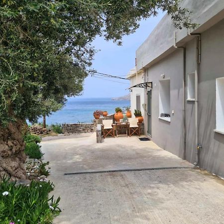 Colimbos Accommodation, 2 Min From The Beach Sfinárion Exterior foto